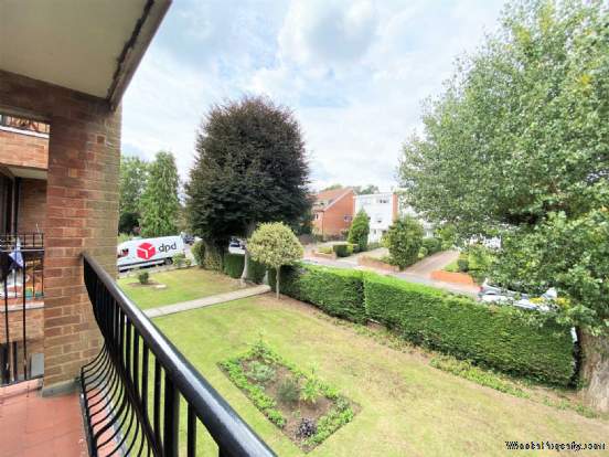Additional Property Image 1 bedroom Flat for sale in Bromley 4