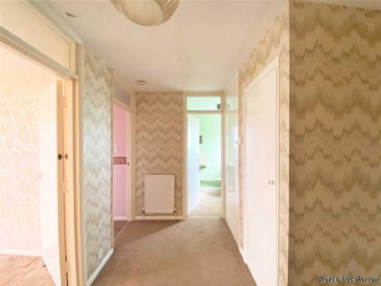 Additional Property Image 1 bedroom Flat for sale in Bromley 5