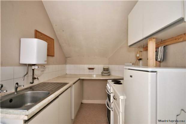 Additional Property Image 1 bedroom Flat for sale in Bromley 7
