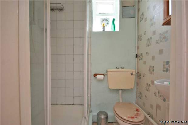 Additional Property Image 1 bedroom Flat for sale in Bromley 12