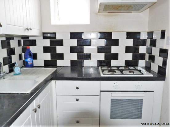 Additional Property Image 7 bedroom Semi Detached for sale in Ilford 16