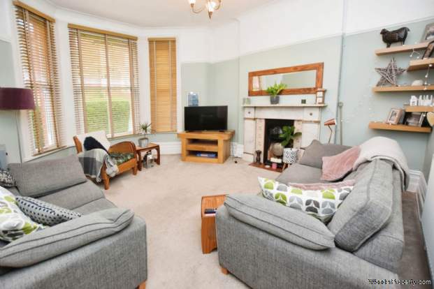 Additional Property Image 4 bedroom Semi Detached for sale in Birkenhead 2