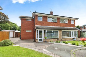 4 bedroom Semi Detached for sale in Wirral