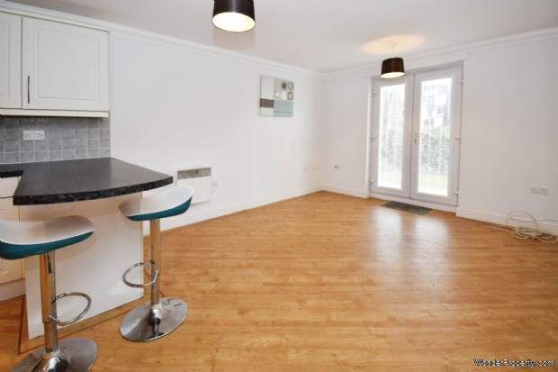 Additional Property Image 2 bedroom Flat for sale in Wirral 2