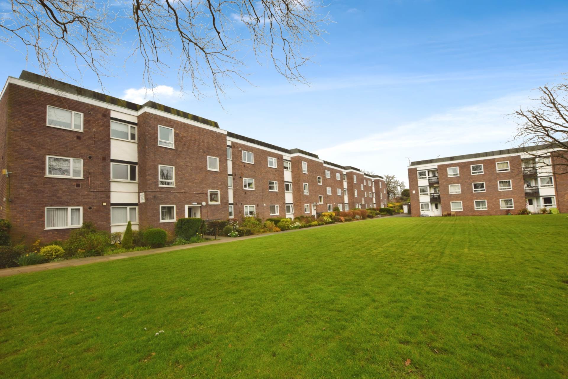 Additional Property Image 2 bedroom Flat for sale in Wirral 4
