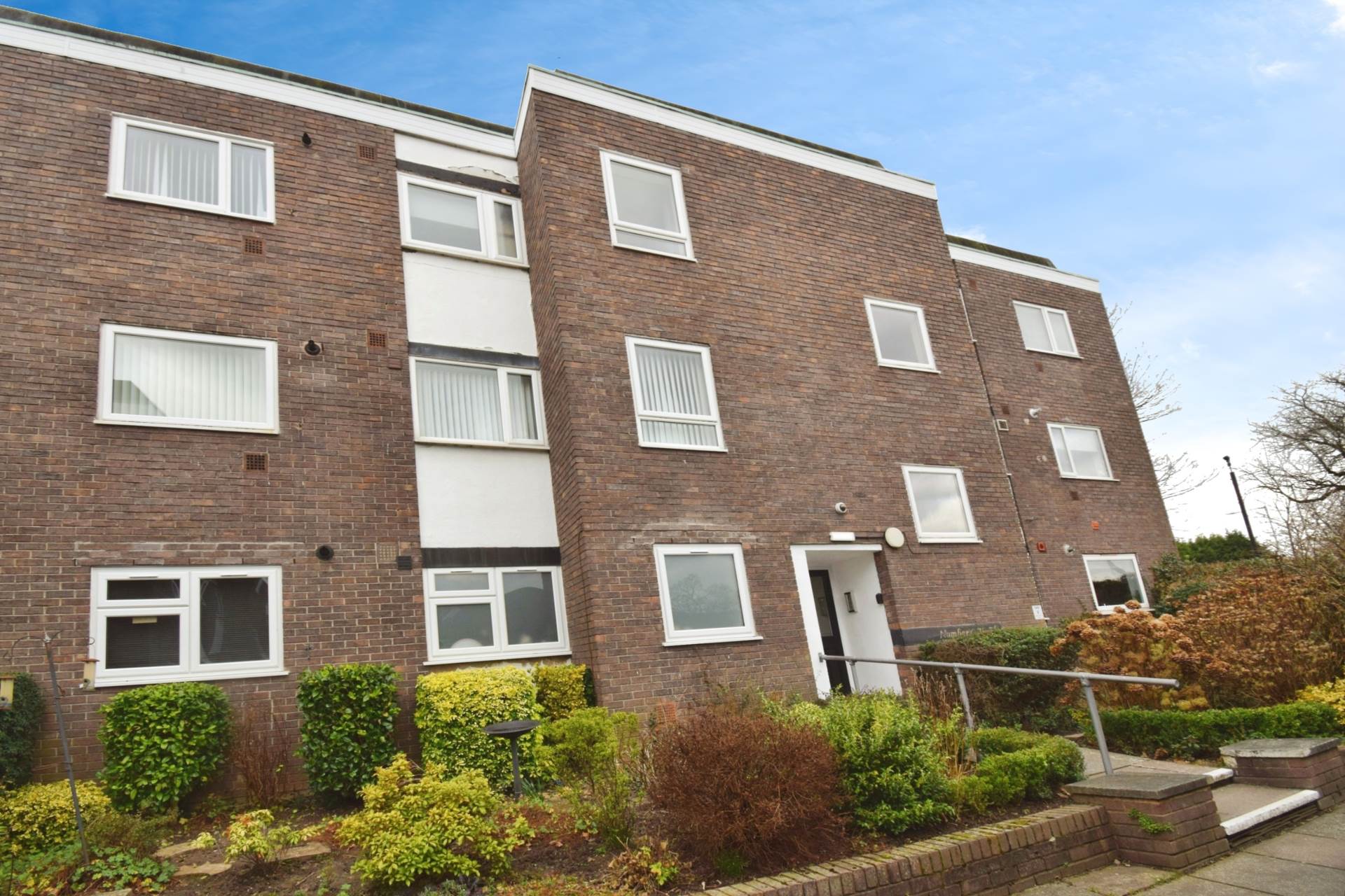 Additional Property Image 2 bedroom Flat for sale in Wirral 8