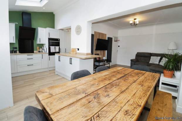 Additional Property Image 4 bedroom Semi Detached for sale in Wirral 3