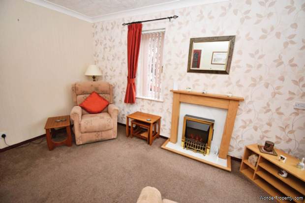 Additional Property Image 2 bedroom Detached Bungalow for sale in Wirral 12