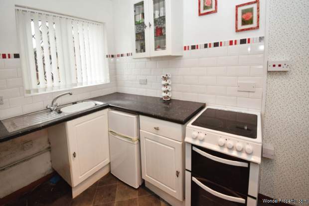Additional Property Image 2 bedroom Detached Bungalow for sale in Wirral 13