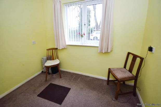 Additional Property Image 2 bedroom Detached Bungalow for sale in Wirral 7