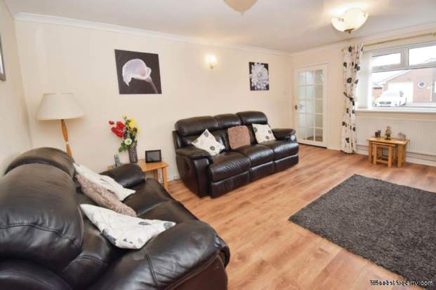 Additional Property Image 2 bedroom Detached Bungalow for sale in Wirral 5
