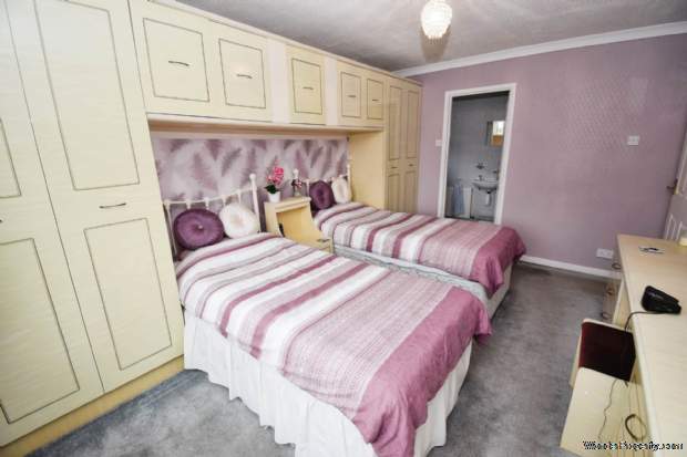 Additional Property Image 2 bedroom Detached Bungalow for sale in Wirral 12