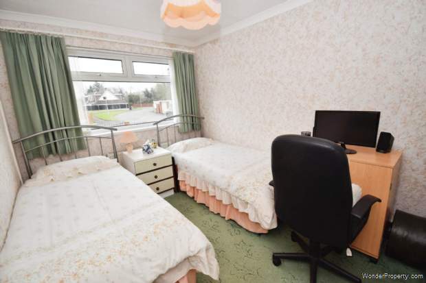 Additional Property Image 2 bedroom Detached Bungalow for sale in Wirral 7