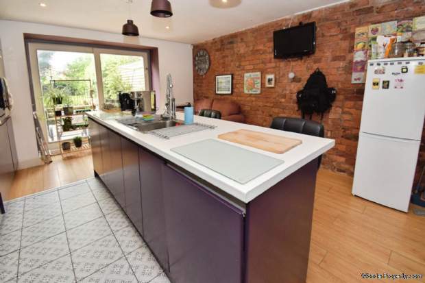Additional Property Image 4 bedroom House for sale in Birkenhead 14