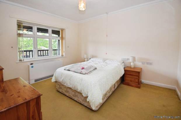 Additional Property Image 2 bedroom Flat for sale in Wirral 12