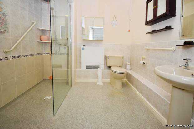 Additional Property Image 2 bedroom Flat for sale in Wirral 16