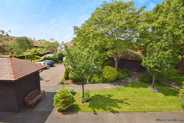 Additional Property Image 2 bedroom Flat for sale in Wirral 19