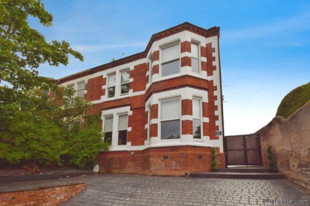 5 bedroom Semi Detached for sale in Birkenhead