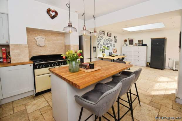 Additional Property Image 5 bedroom Semi Detached for sale in Birkenhead 2