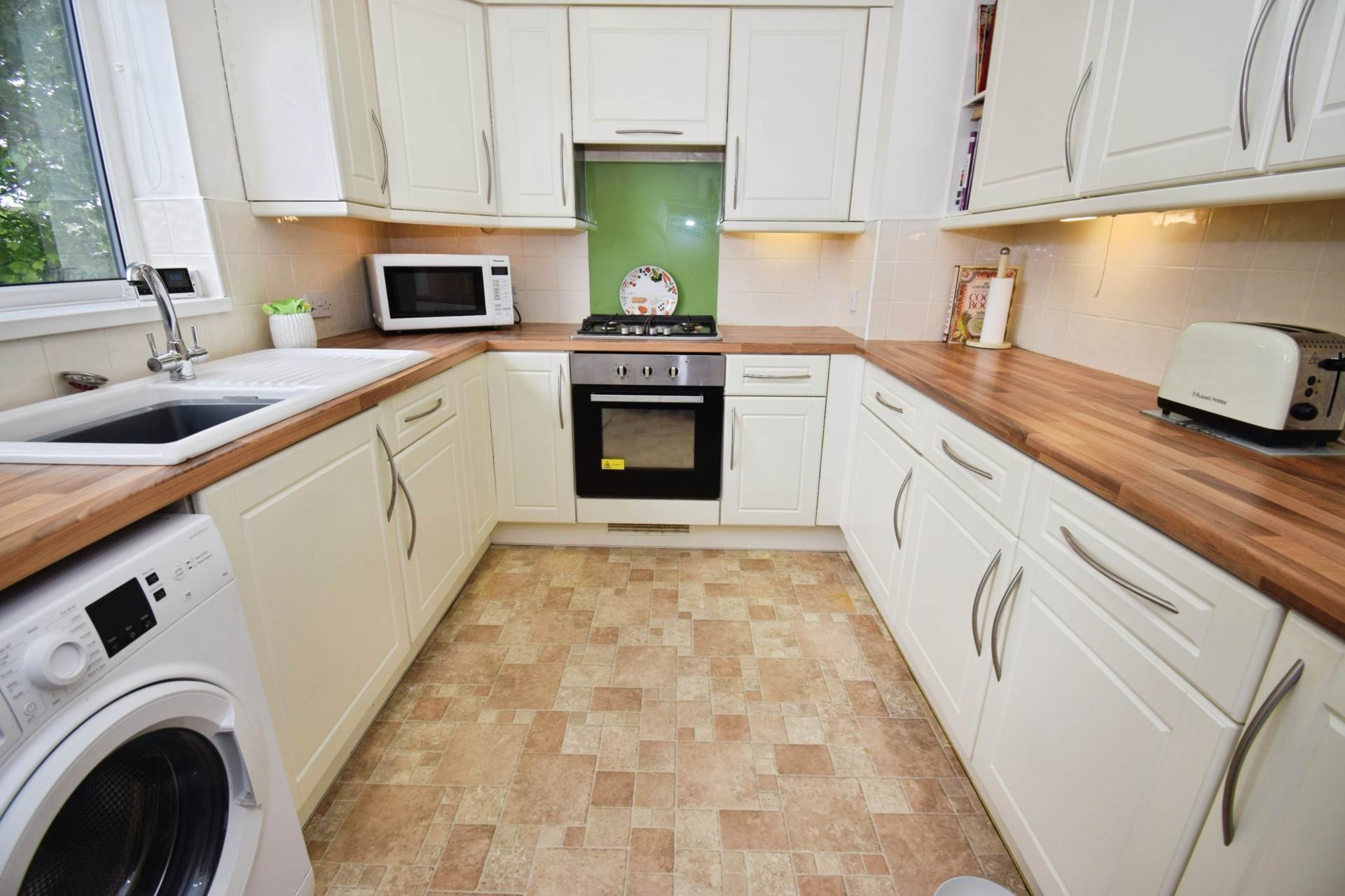 Additional Property Image 2 bedroom Flat for sale in Wirral 11