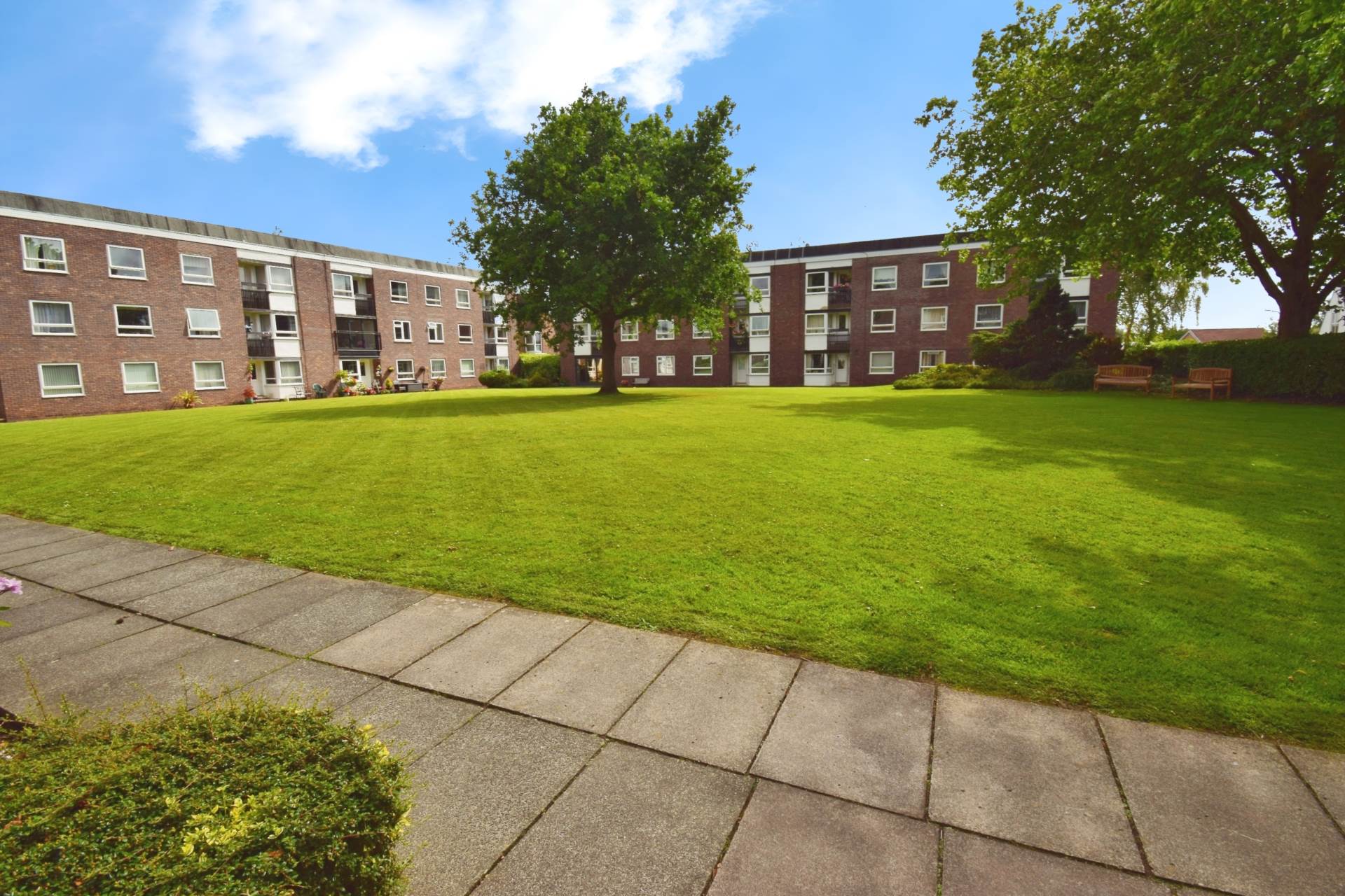 Additional Property Image 2 bedroom Flat for sale in Wirral 22