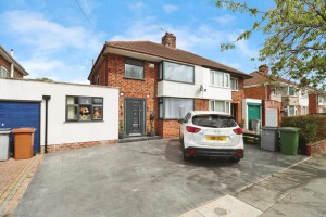 3 bedroom Semi Detached for sale in Wirral
