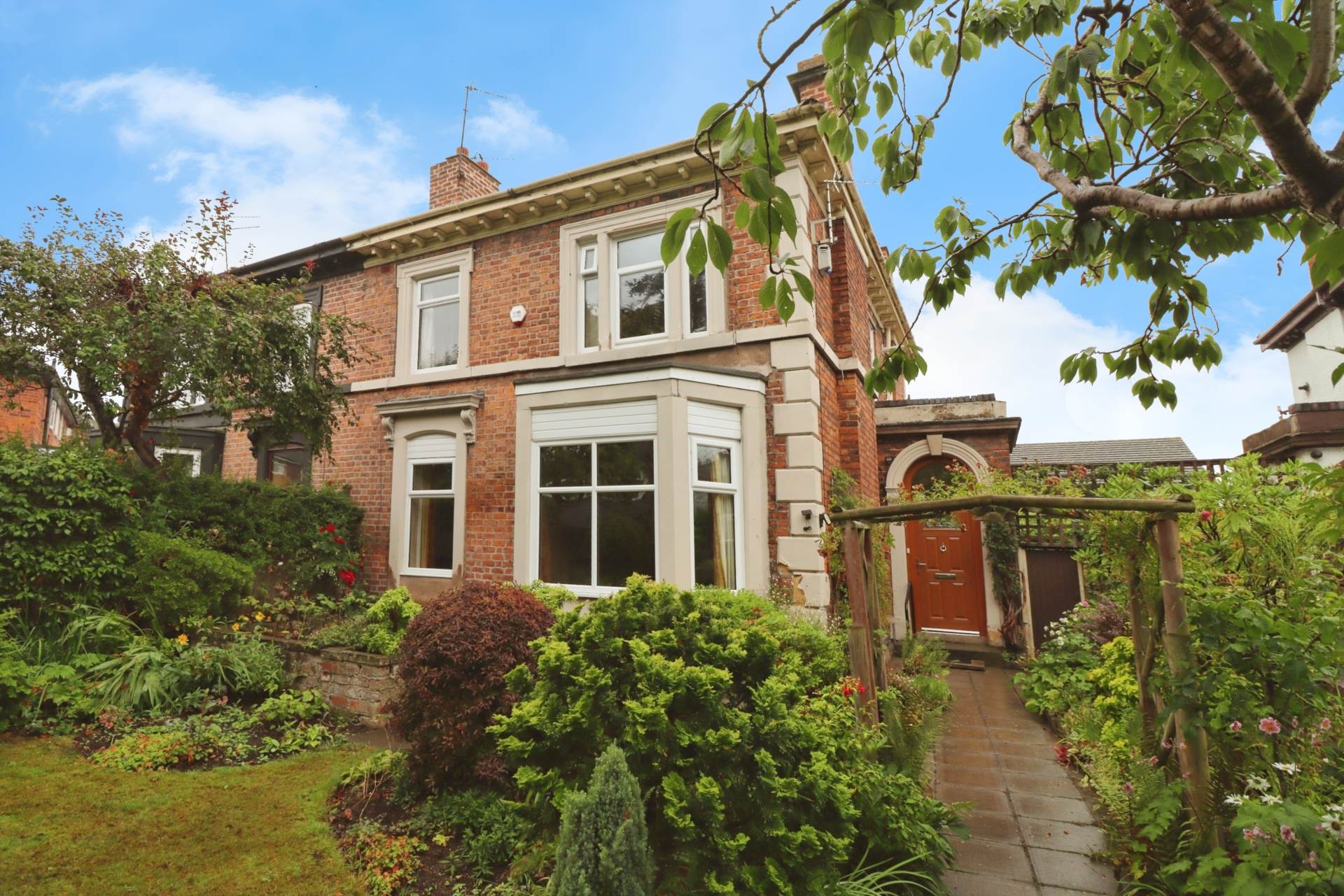 4 bedroom Semi Detached for sale in Birkenhead