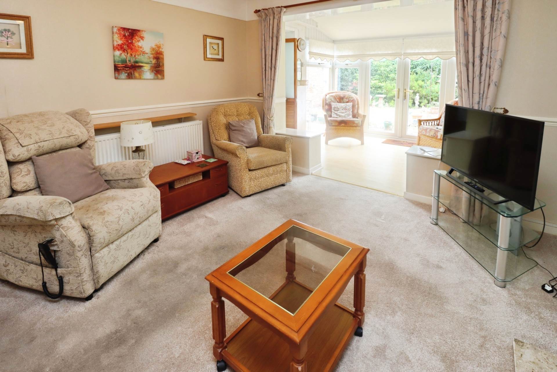 Additional Property Image 2 bedroom Semi Detached Bungalow for sale in Wirral 6