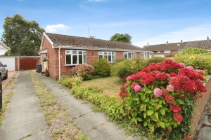 2 bedroom Semi Detached Bungalow for sale in Wirral