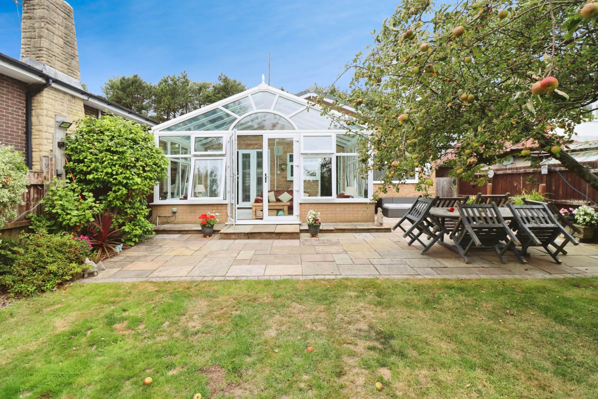 Additional Property Image 2 bedroom Detached Bungalow for sale in Prenton 26