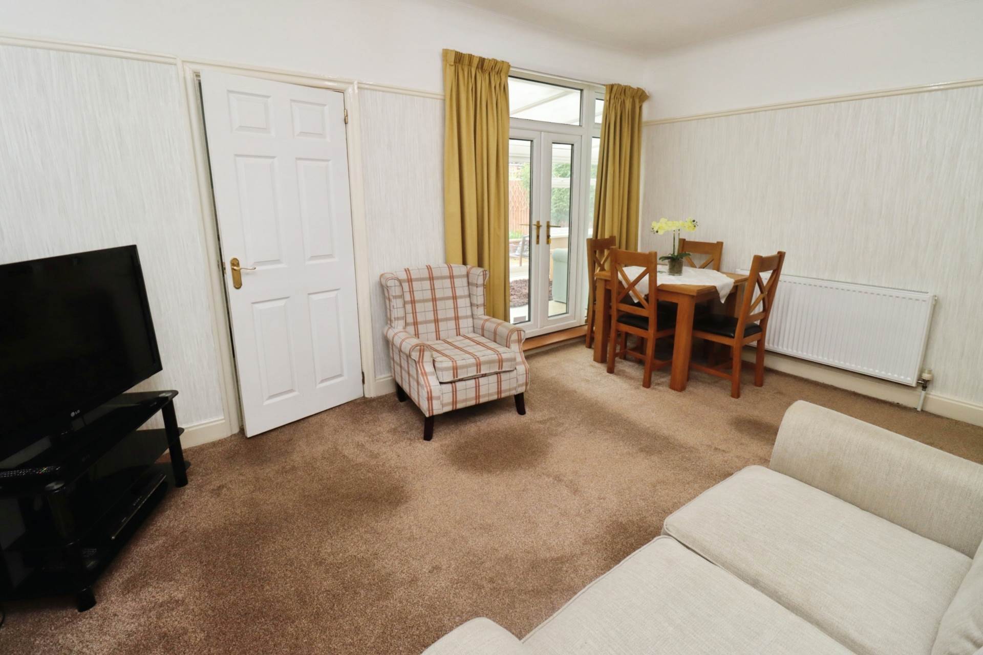 Additional Property Image 2 bedroom Semi Detached Bungalow for sale in Wirral 7