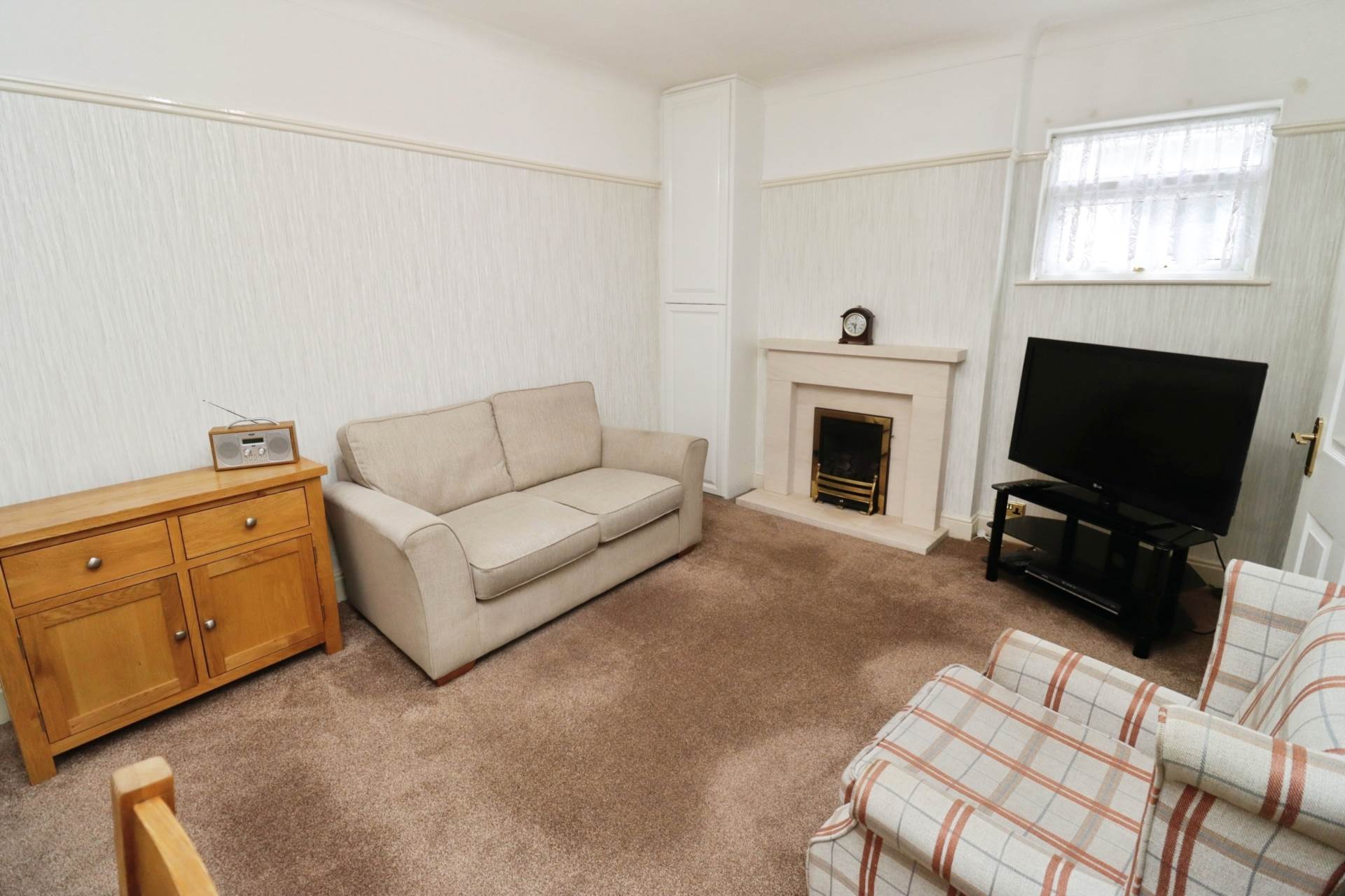 Additional Property Image 2 bedroom Semi Detached Bungalow for sale in Wirral 8