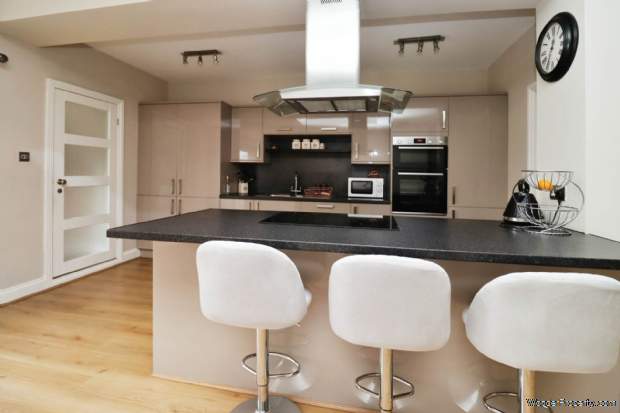 Additional Property Image 5 bedroom Semi Detached for sale in Wirral 3