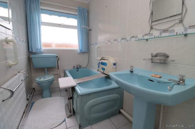 Additional Property Image 3 bedroom Bungalow for sale in Wirral 14