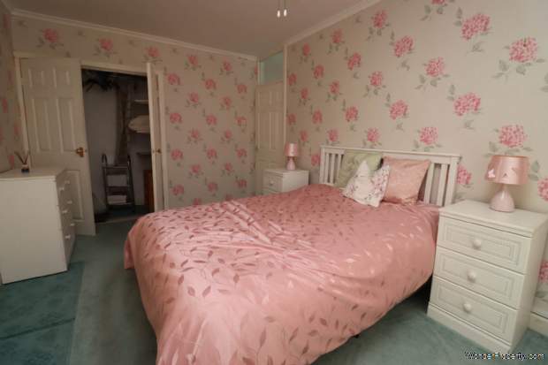 Additional Property Image 3 bedroom Bungalow for sale in Wirral 9