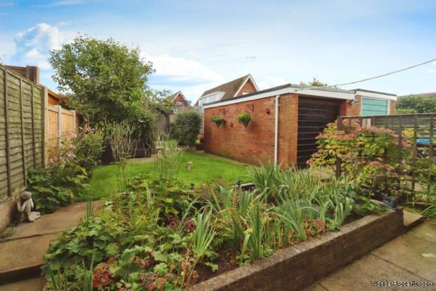 Additional Property Image 3 bedroom Semi Detached for sale in Neston 10