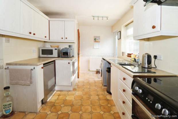 Additional Property Image 3 bedroom Semi Detached for sale in Neston 8