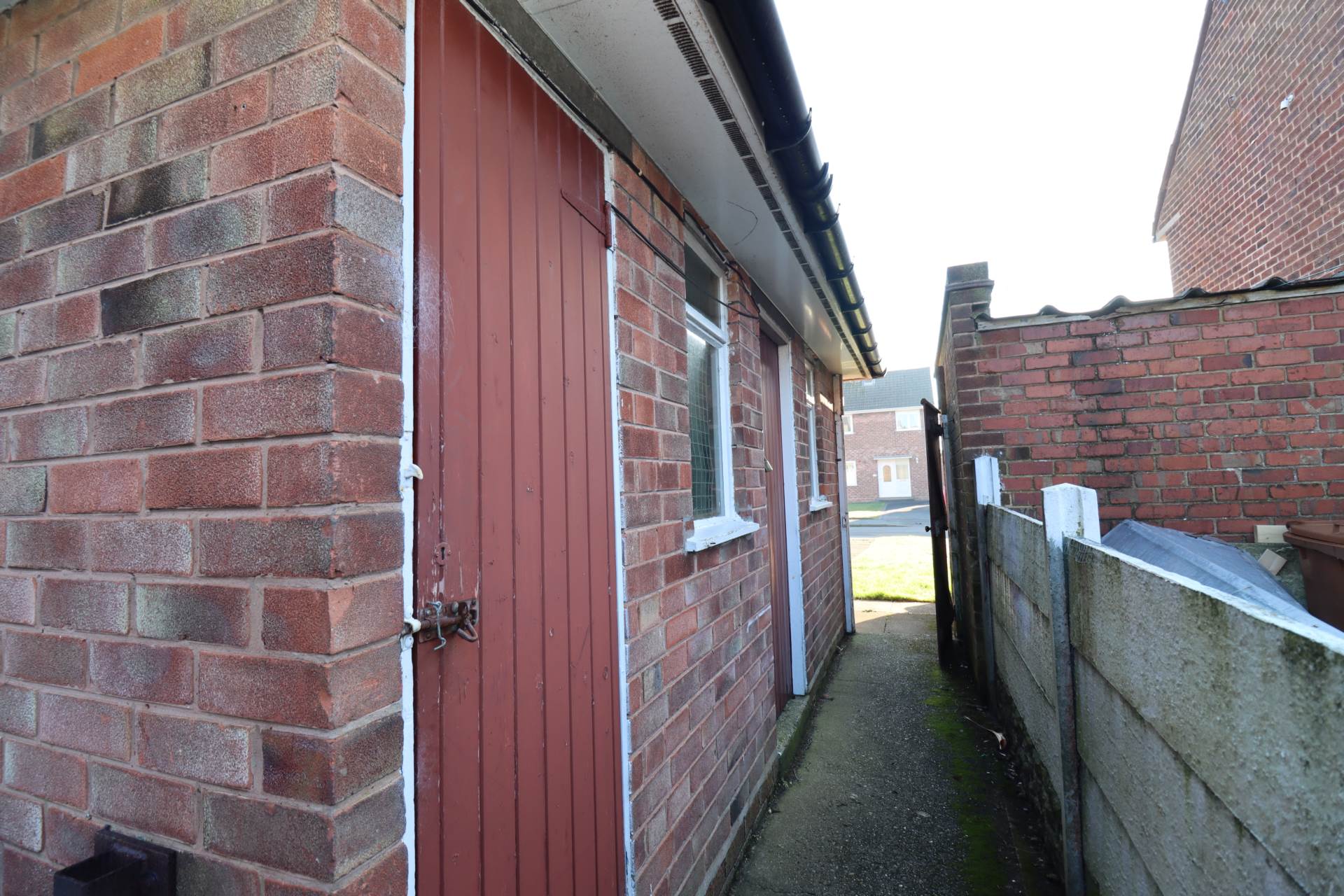 Additional Property Image 2 bedroom Apartment for sale in Wirral 12