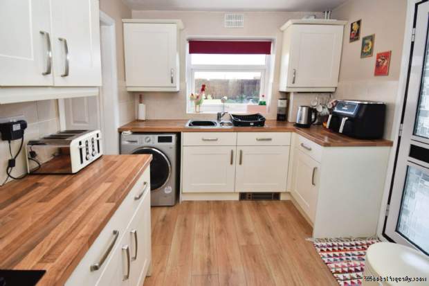 Additional Property Image 3 bedroom Semi Detached for sale in Wirral 5