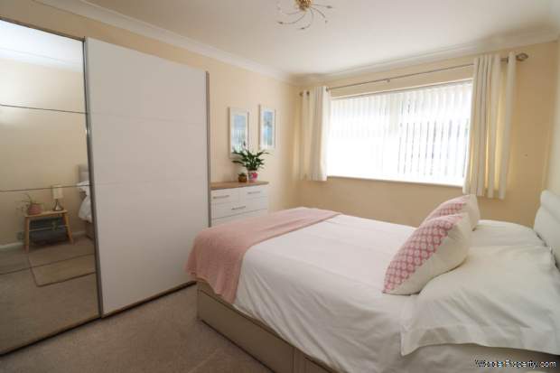 Additional Property Image 2 bedroom Bungalow for sale in Wirral 10