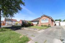 2 bedroom Bungalow for sale in Wirral