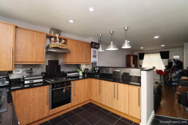 Additional Property Image 2 bedroom Terraced for sale in Wirral 4