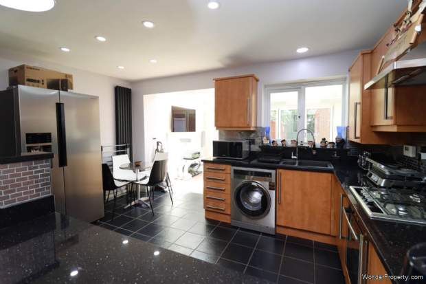 Additional Property Image 2 bedroom Terraced for sale in Wirral 6
