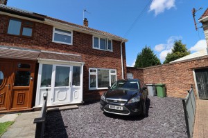 3 bedroom End of Terrace for sale in Wirral