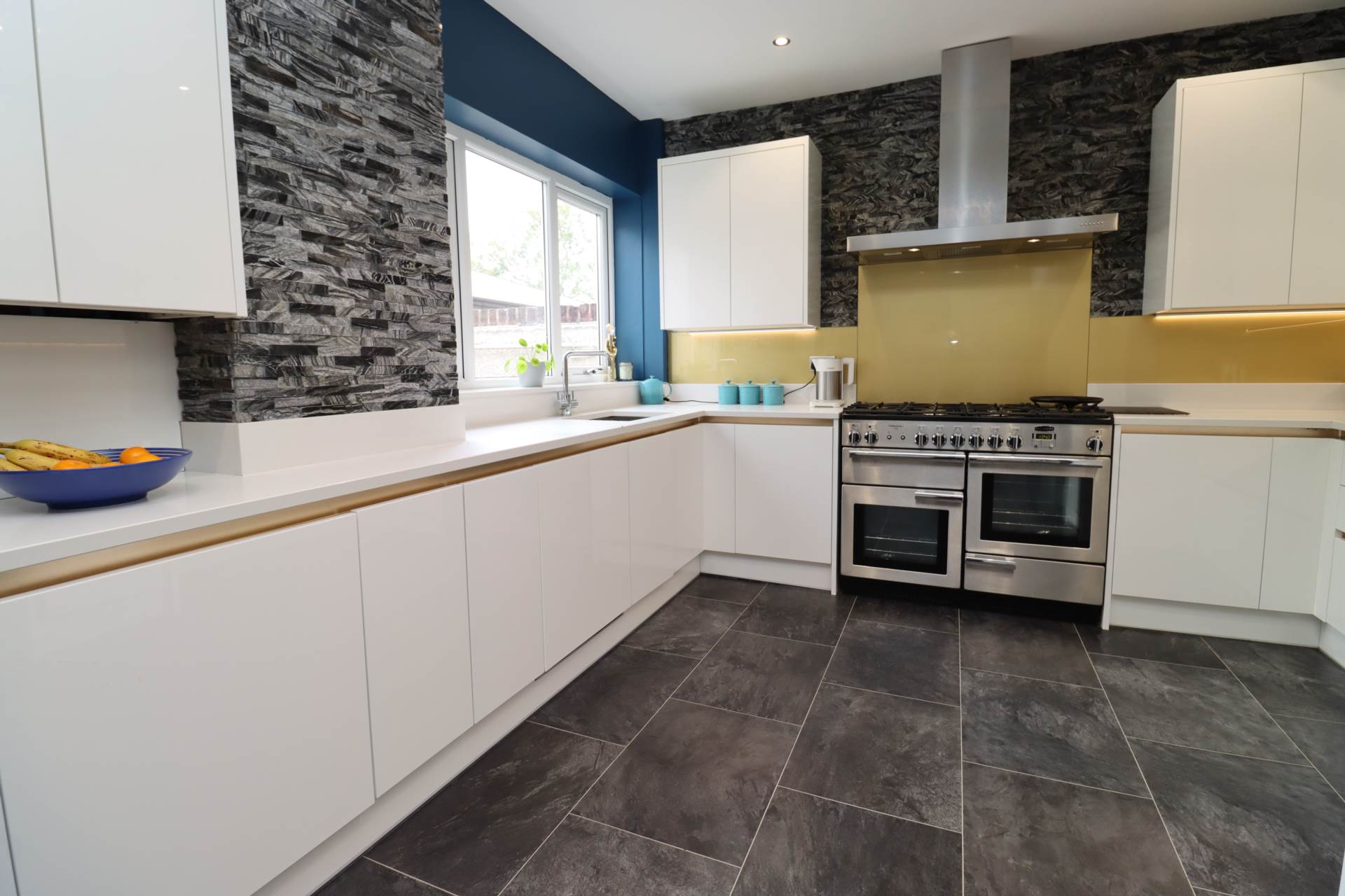 Additional Property Image 4 bedroom Semi Detached for sale in Ellesmere Port 2