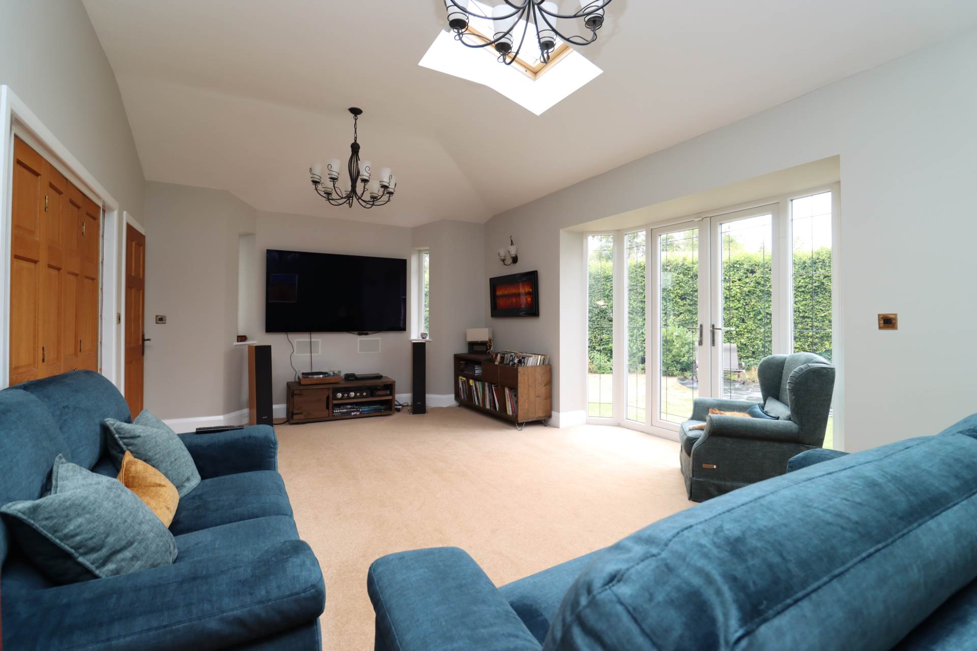 Additional Property Image 4 bedroom Semi Detached for sale in Ellesmere Port 3