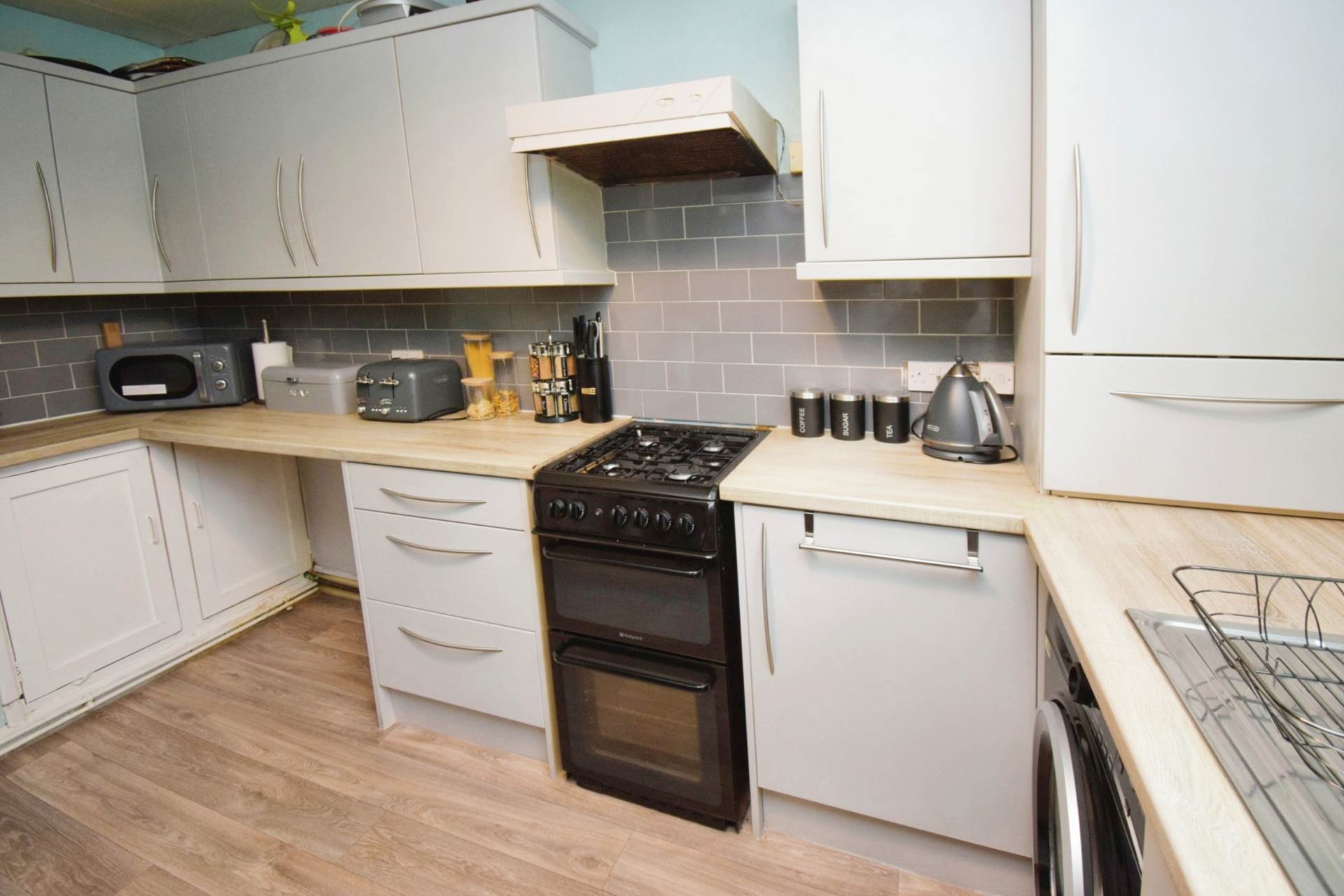 Additional Property Image 2 bedroom Flat for sale in Wirral 3