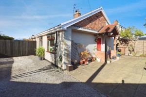 3 bedroom Detached Bungalow for sale in Wirral
