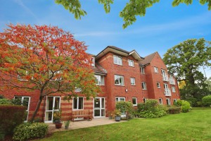 1 bedroom Apartment for sale in Wirral