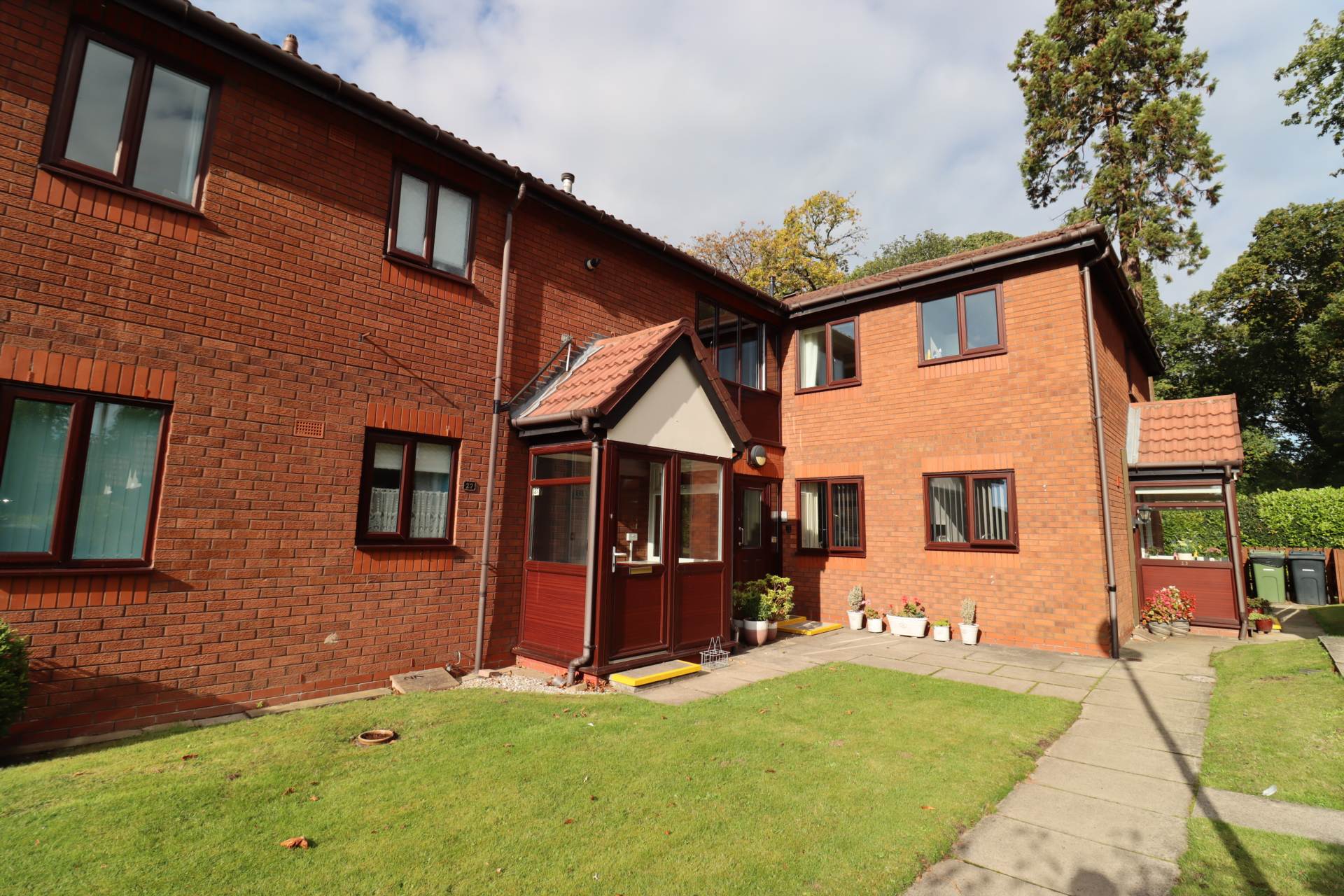 Additional Property Image 2 bedroom Apartment for sale in Wirral 14